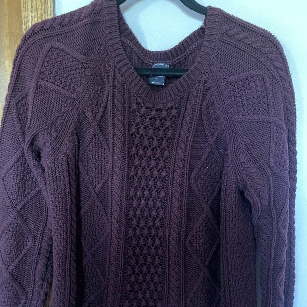 Gap size L Cable Knit Sweater purple